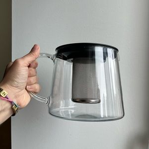 IKEA tea pot with intergrated infuser 1.6 qt